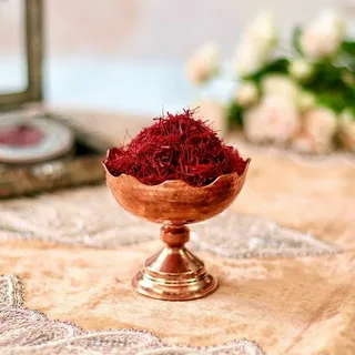 تصویر 3 از زعفران رشته‌ ای بریده ممتاز سحر خیز با کیفیت بالا و بسته‌ بندی استاندارد